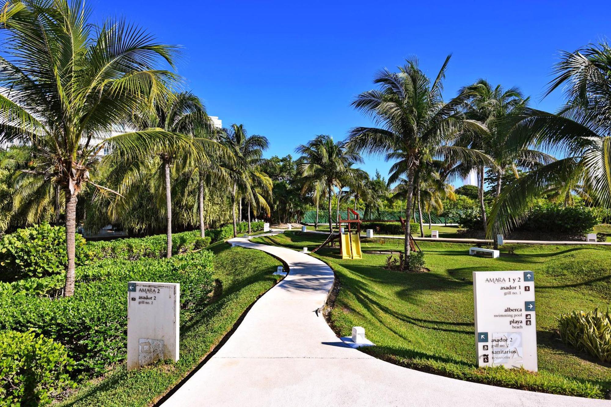 Beachfront Apartment Blue Vista Cancún Exterior foto